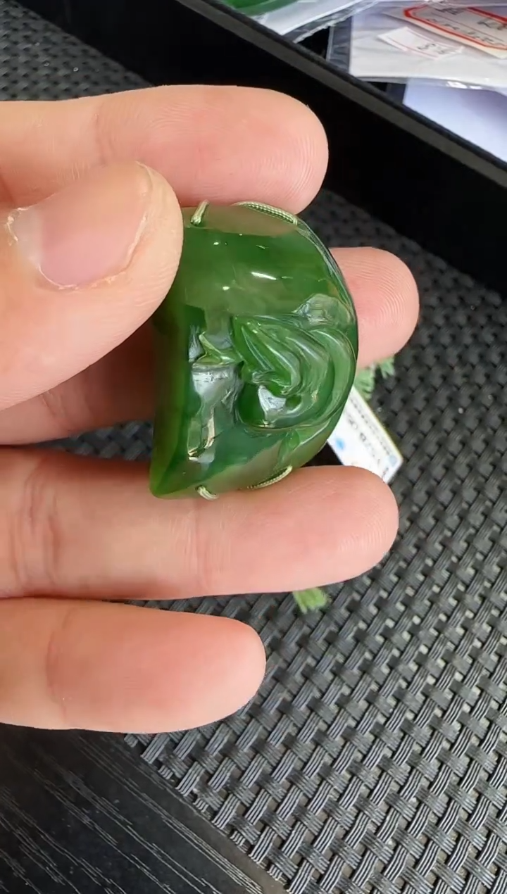 【闪购商品】和田玉（碧玉）手牌未镶嵌蛇来运转