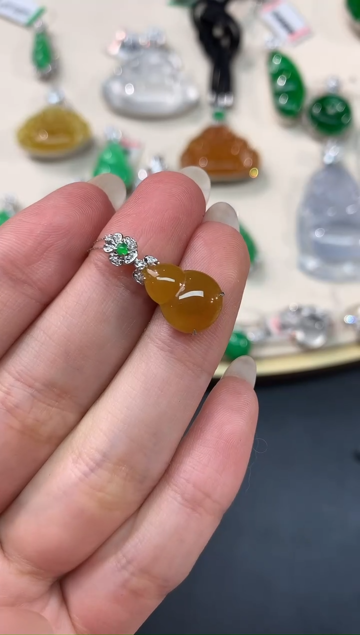 【闪购商品】翡翠吊坠(不含链)18K金镶嵌A152|1980