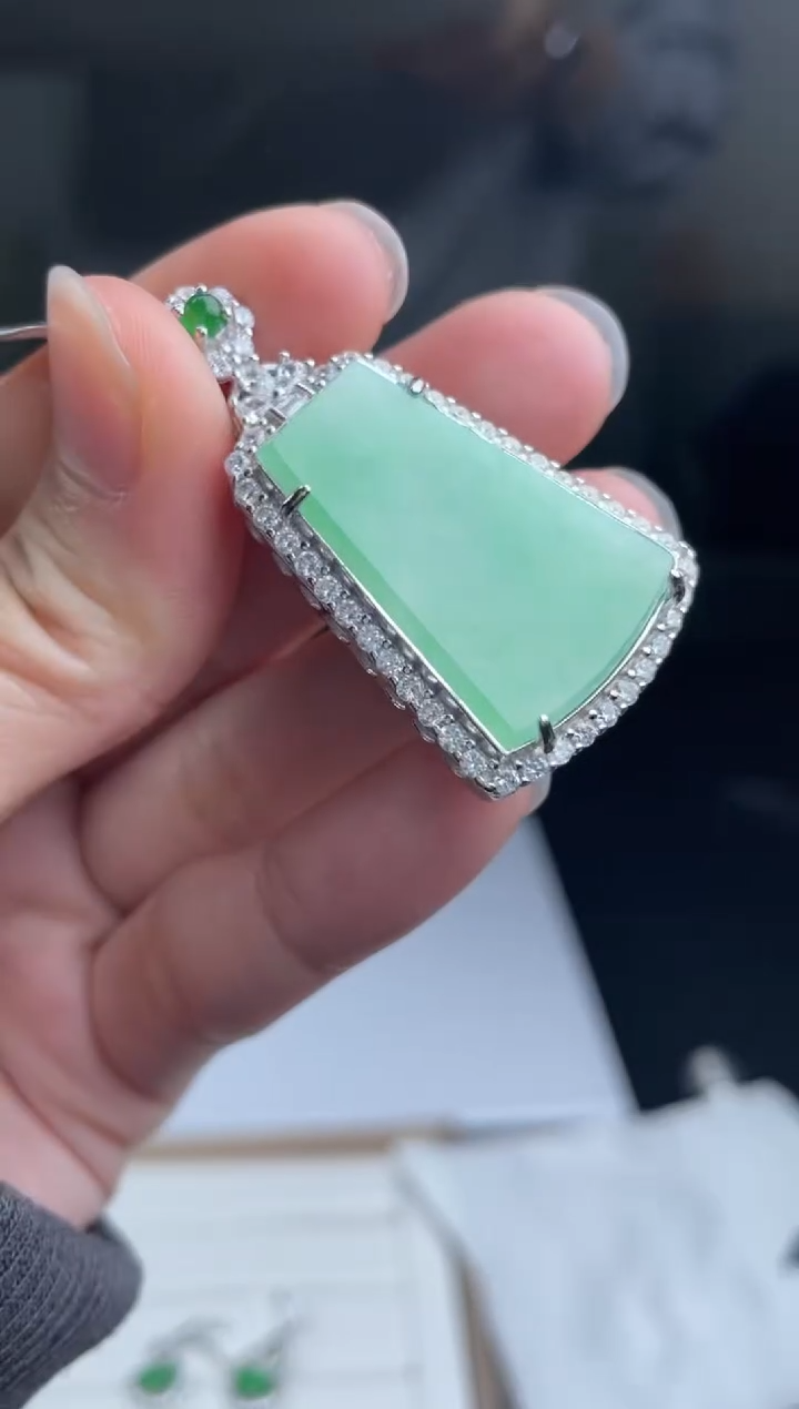 【闪购商品】定制翡翠未镶嵌2-10HDJT0131343