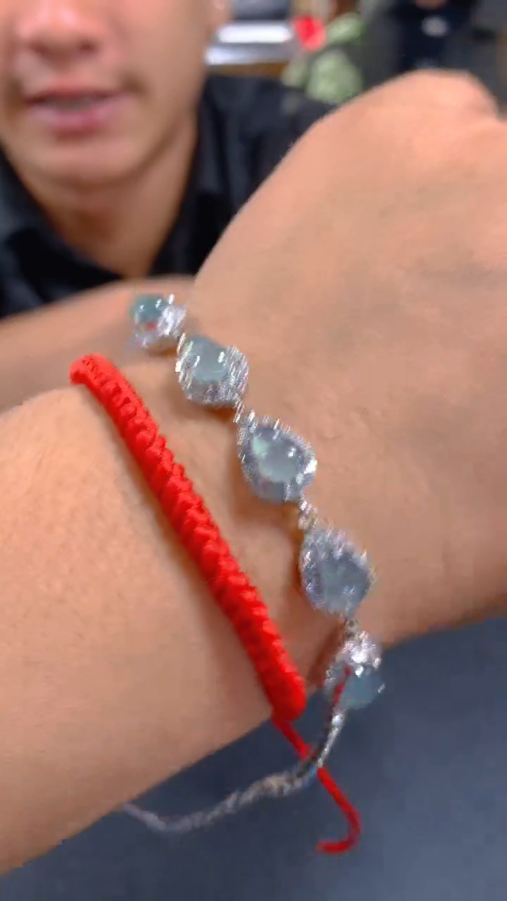 【闪购商品】翡翠手链未镶嵌0212657402多样性发其一