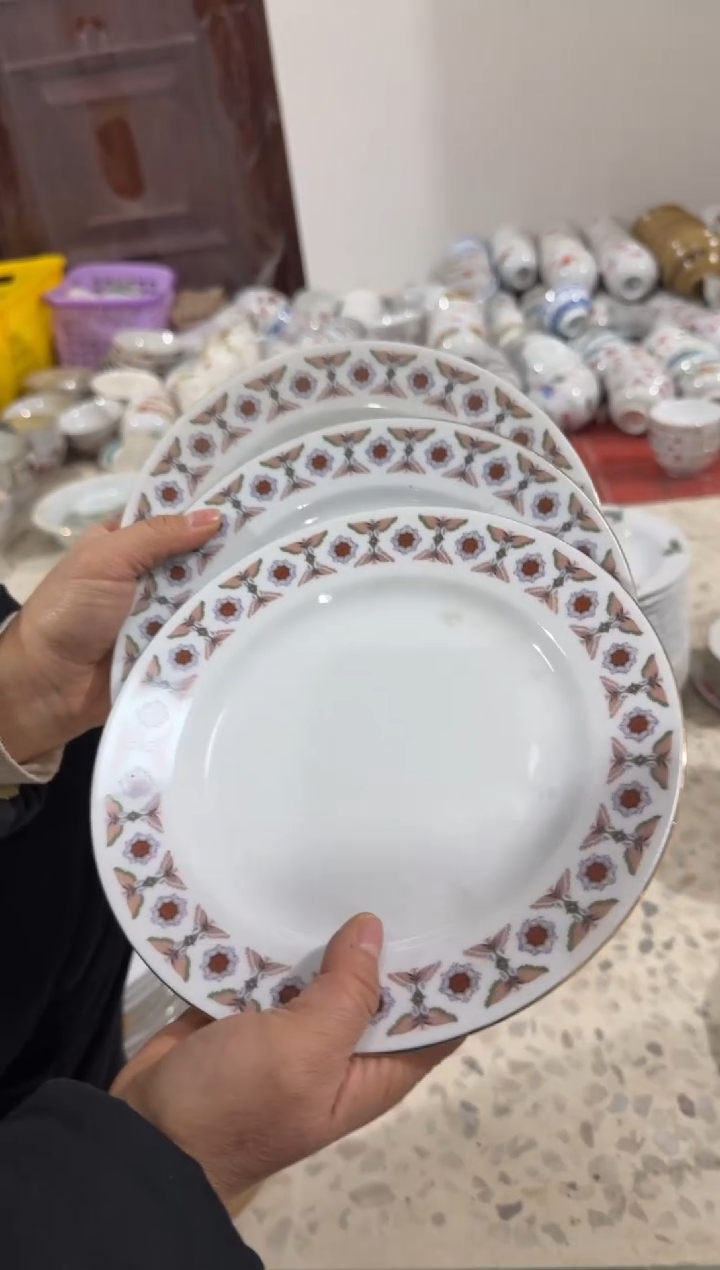 【闪购商品】摆件碗盘杯20厘米微瑕介意勿拍