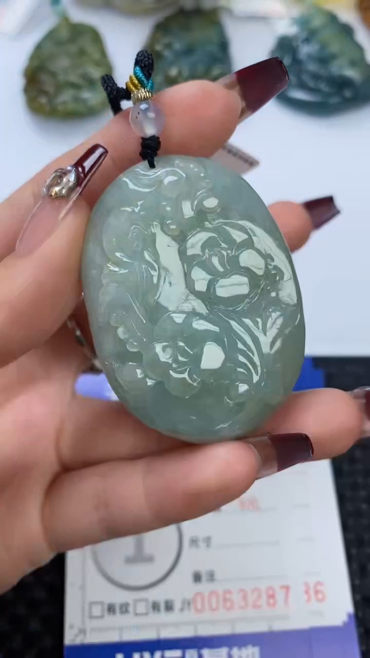 【闪购商品】翡翠颈饰未镶嵌111111111111111