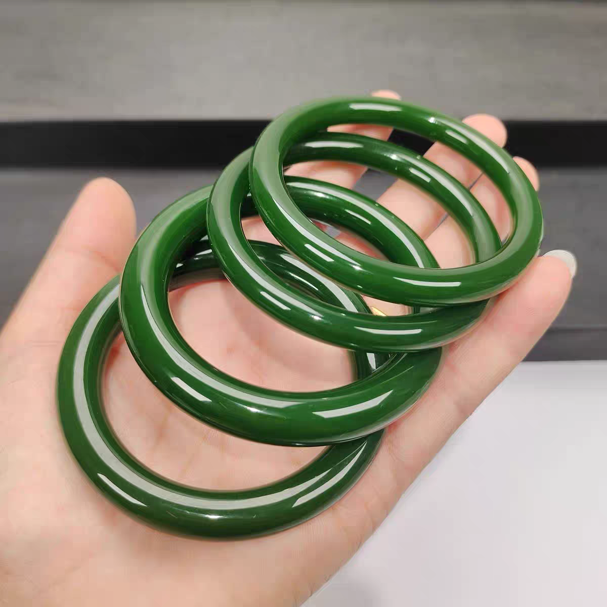 1427号精品菠菜绿色正圈项圈多样性