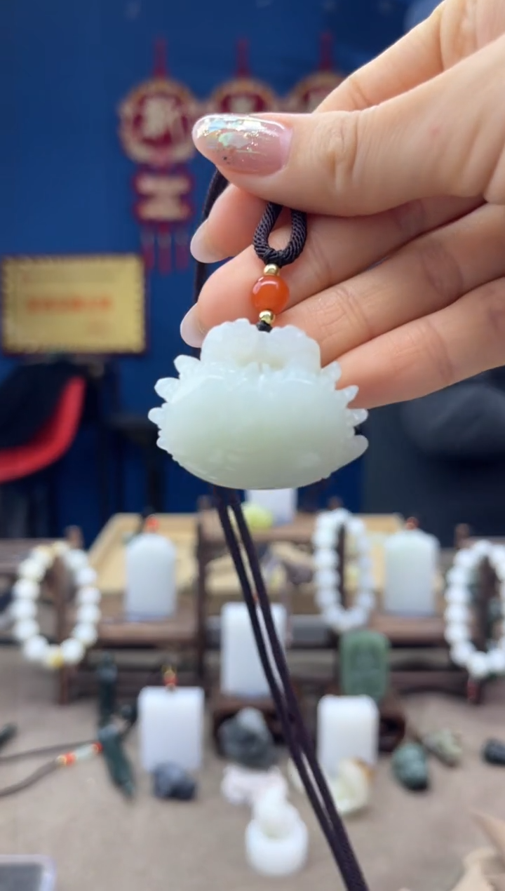 【闪购商品】和田玉颈饰未镶嵌1