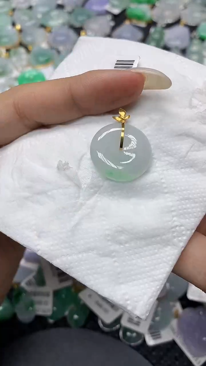 颈饰18K金镶嵌翡翠11111111111