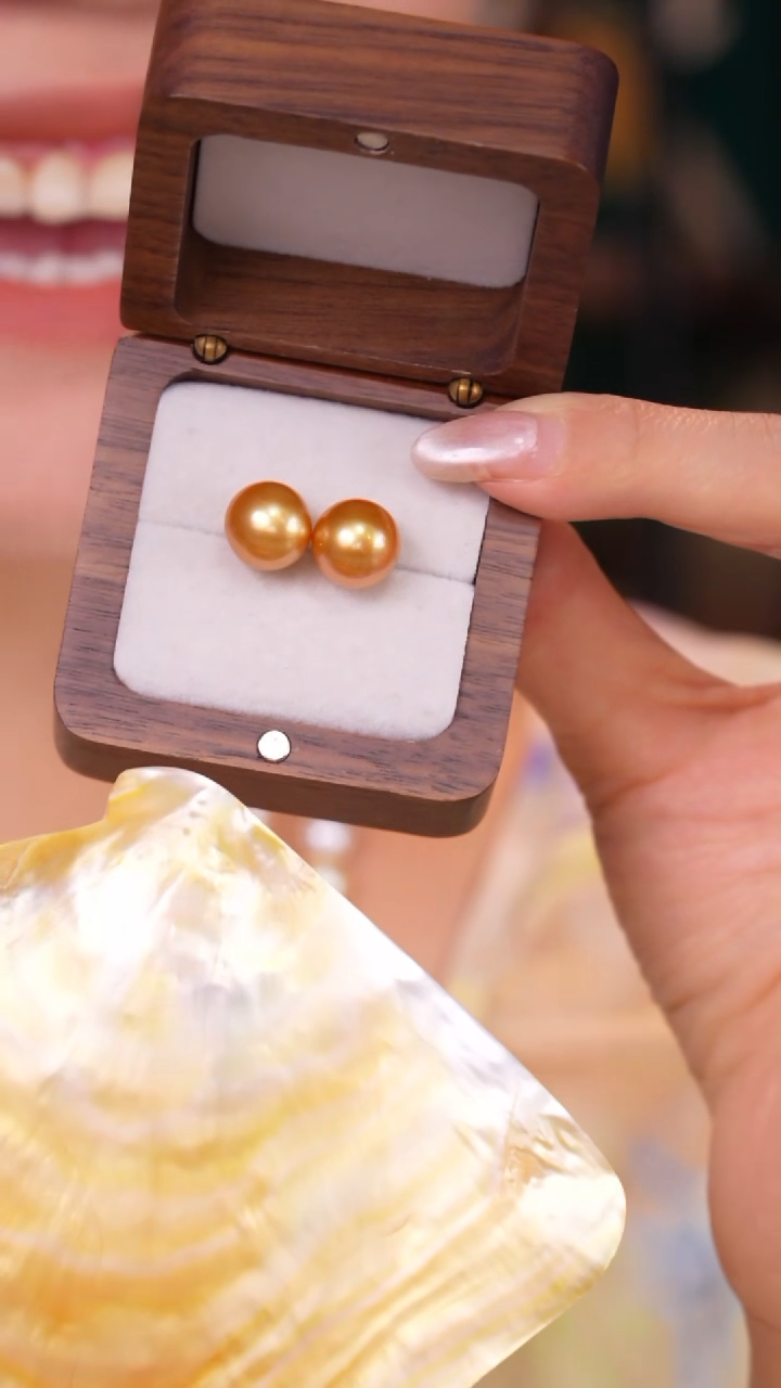 18K金镶嵌海水珍珠耳钉金珠10-11mm