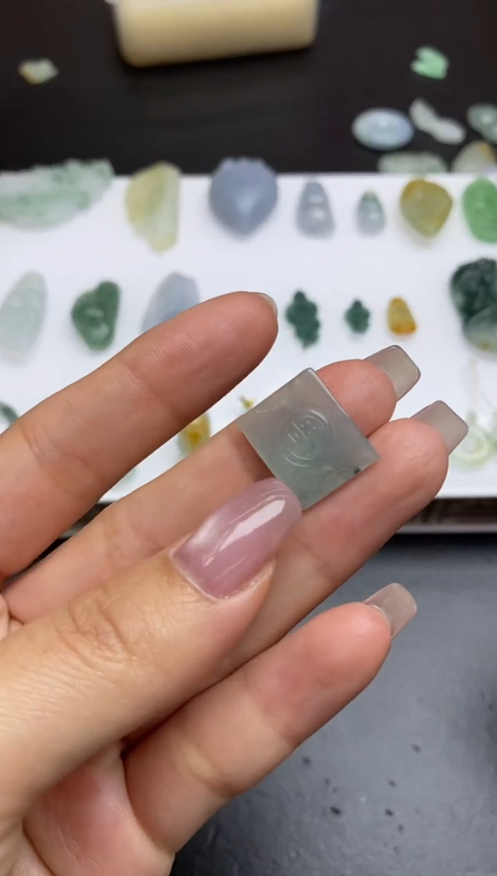 【闪购商品】定制翡翠未镶嵌翡翠毛货~