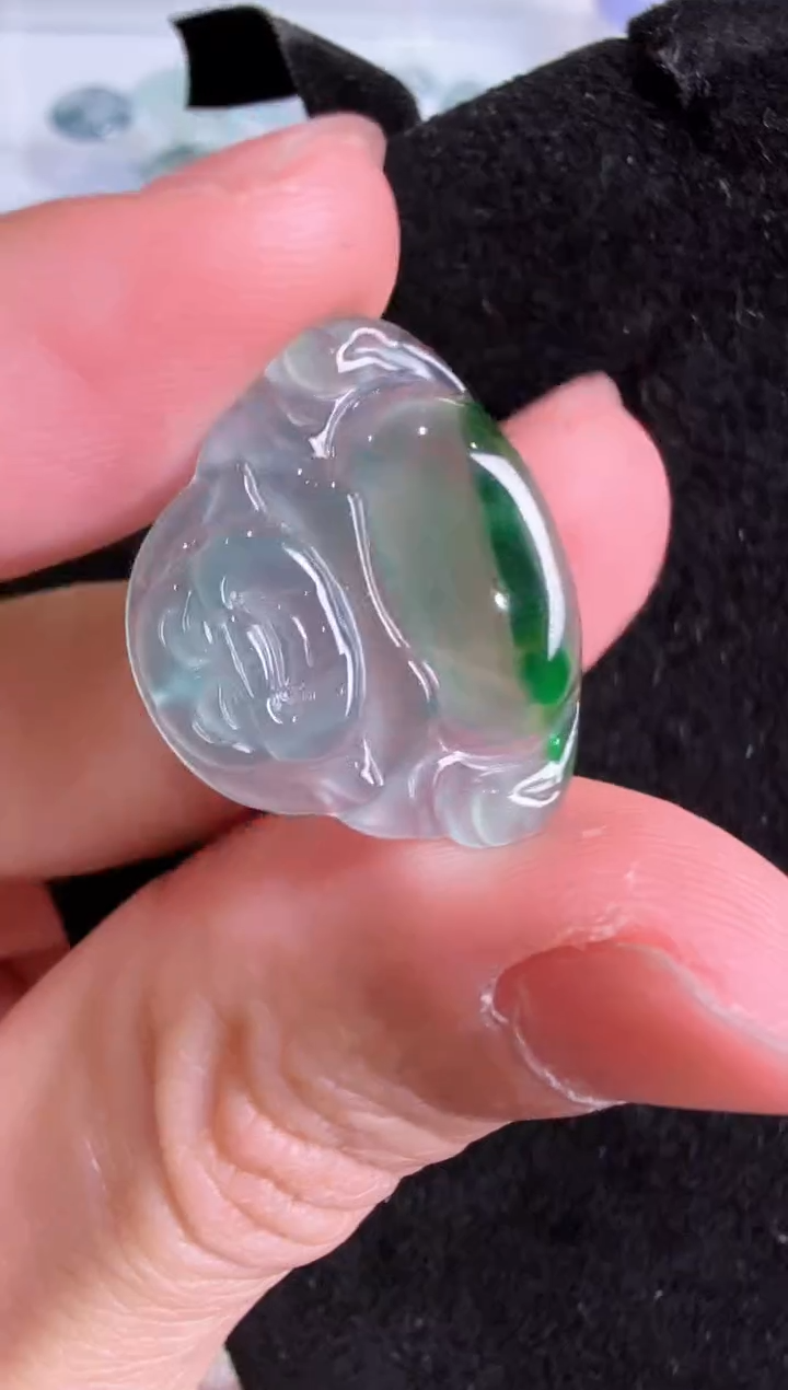 【闪购商品】翡翠吊坠(不含链)未镶嵌··