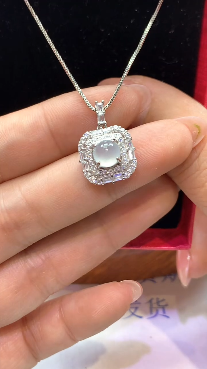 【闪购商品】翡翠颈饰银S925镶嵌天然A货翡翠没运费险