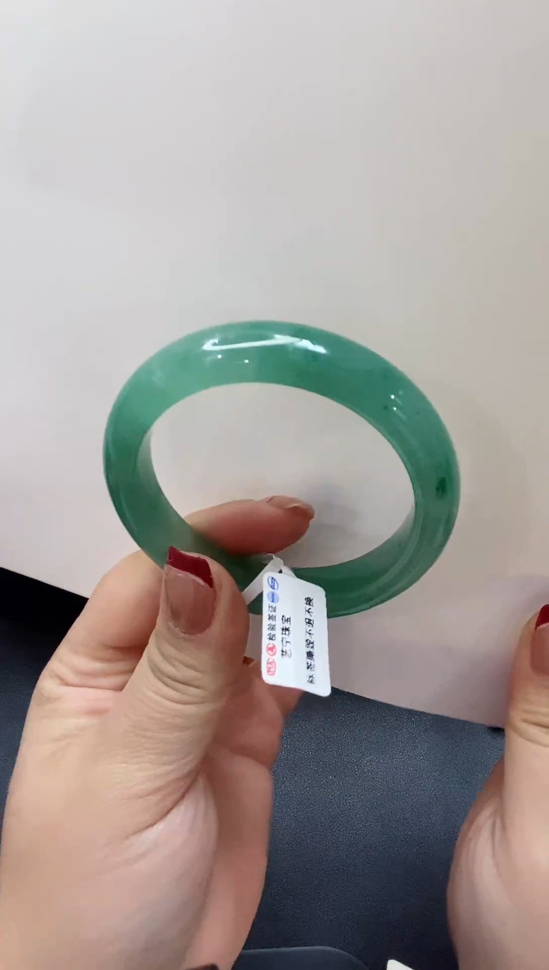 【闪购商品】石英质玉手镯未镶嵌7