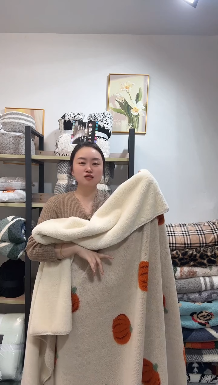 聚酯纤维150*200立体色织南瓜双层毯