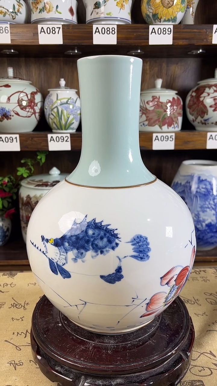 【闪购商品】纯手工手绘和为贵花瓶