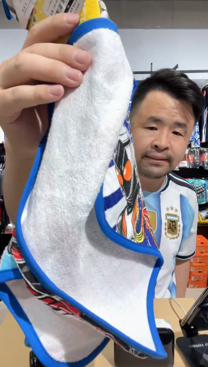 霸**女方巾一卡 价格15