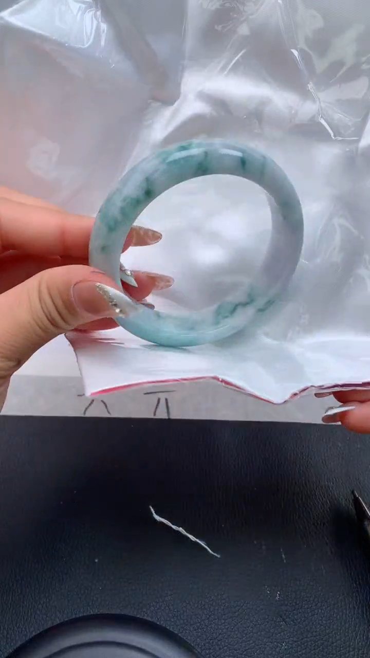 【闪购商品】翡翠手镯未镶嵌天然缅甸A货翡翠手镯