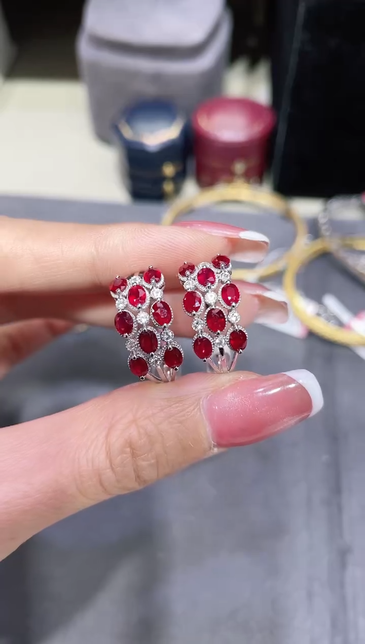 【闪购商品】红宝石戒指18K金镶嵌多样性发其一