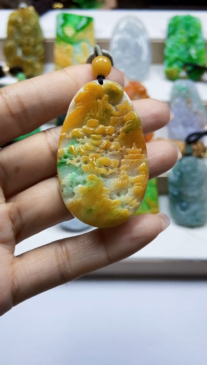 颈饰未镶嵌翡翠翡翠A货