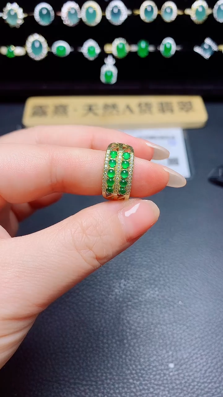 翡翠戒指银S925镶嵌天然翡翠A货s925银镶