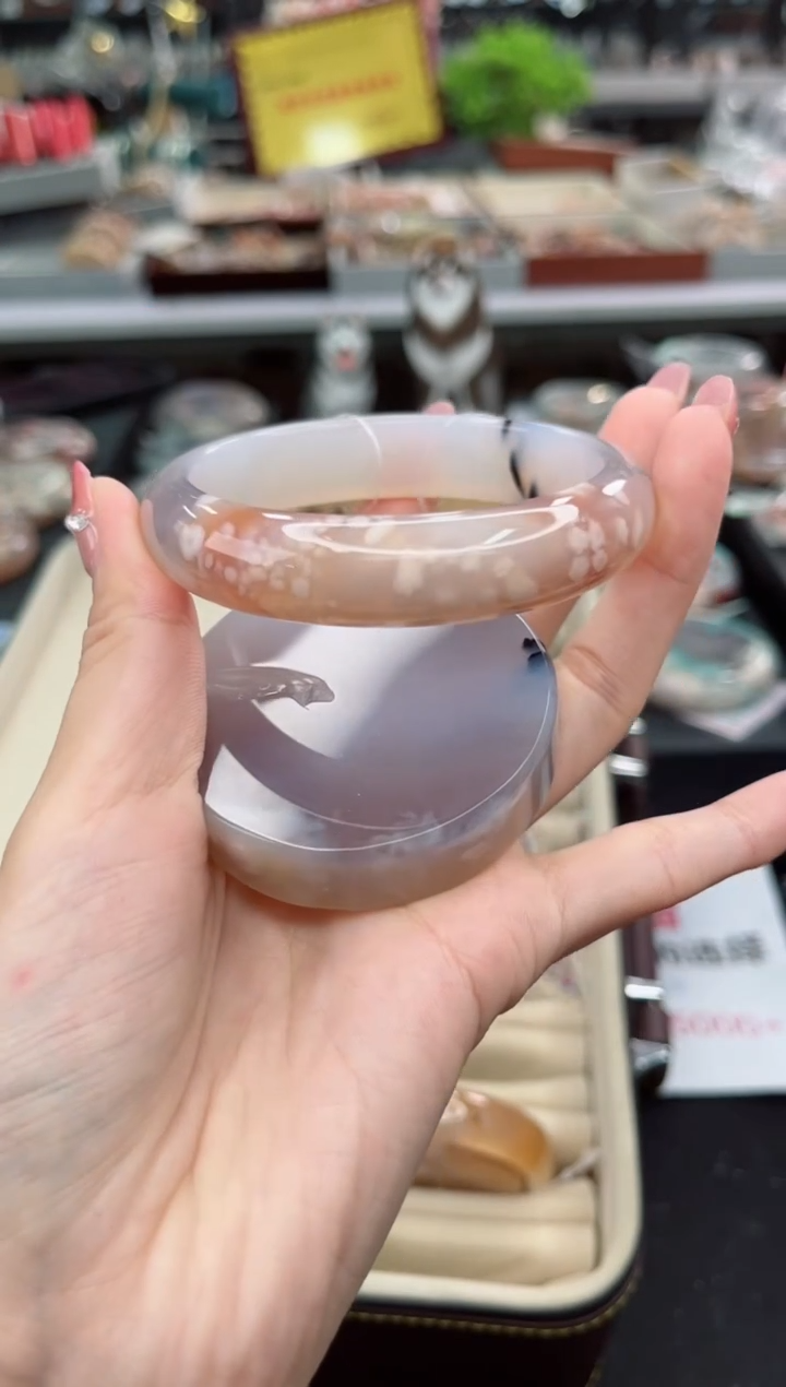 【闪购商品】石英质玉手镯未镶嵌60圈口（赠品镯心）3429137