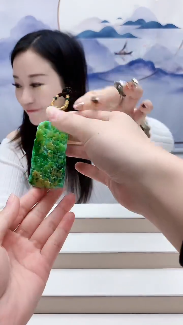 未镶嵌定制翡翠白***饭4852lr-毛货挂件