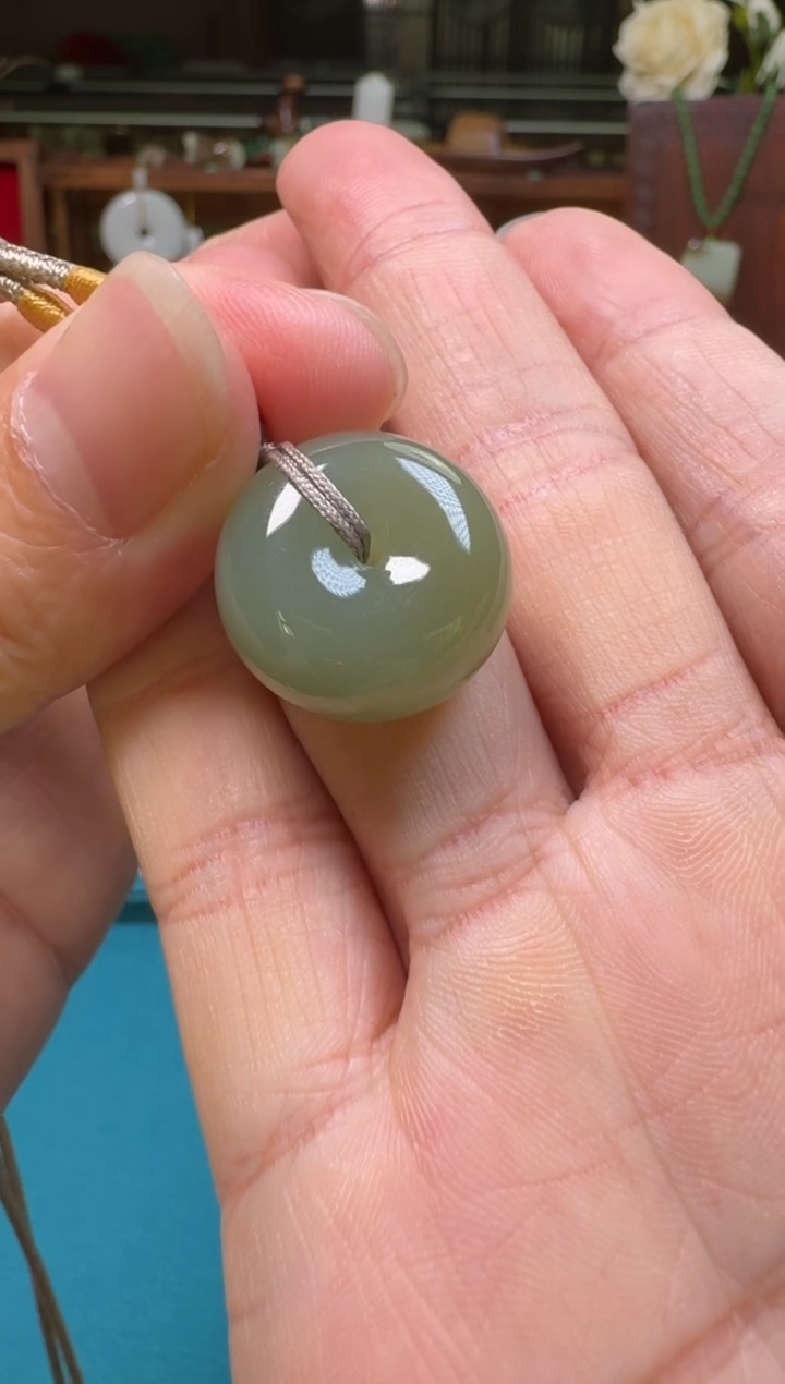 【闪购商品】和田玉吊坠未镶嵌平安扣配绳