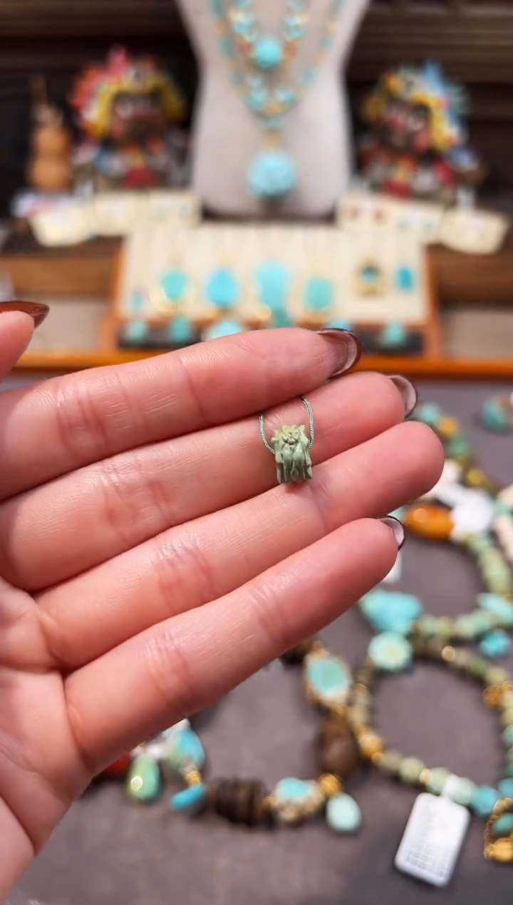 未镶嵌绿松石配饰吞噬隔片