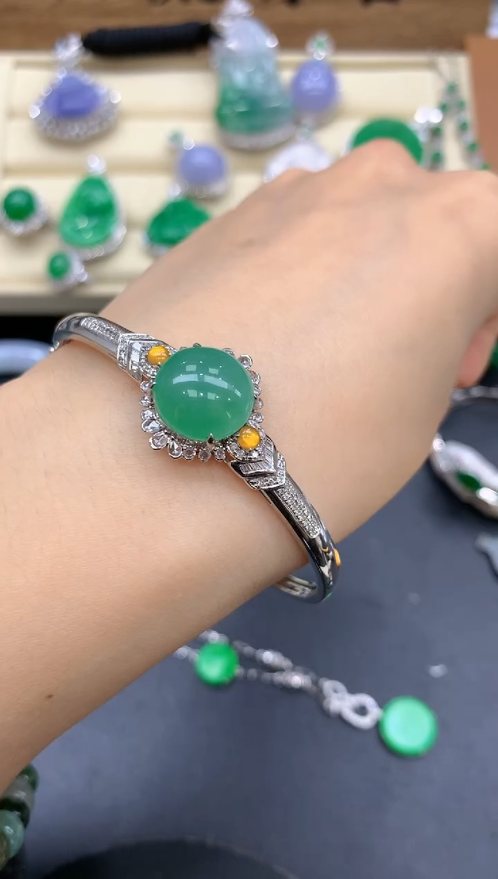 【闪购商品】翡翠手镯18K金镶嵌597-中国好珍宝