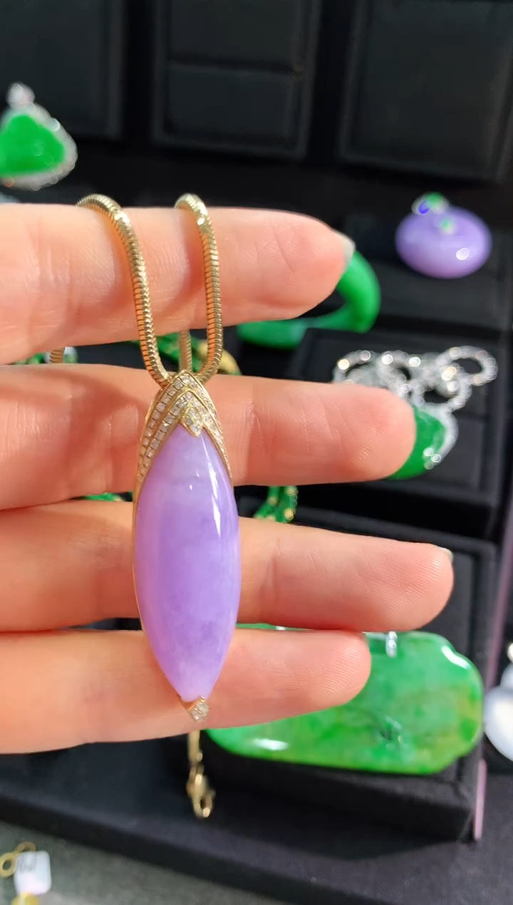 【闪购商品】翡翠吊坠(不含链)18K金镶嵌吊坠