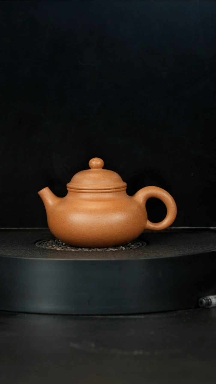 【闪购商品】紫砂茶壶黄龙山团山黄金段容天180cc