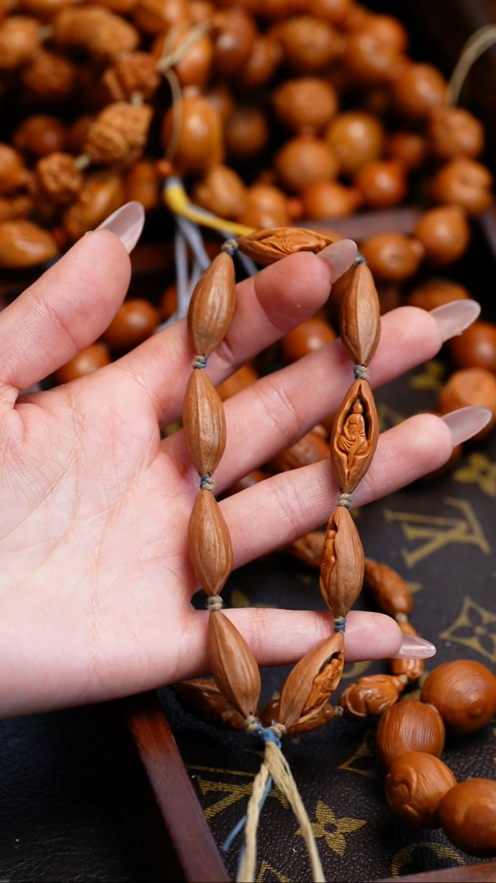 【闪购商品】橄榄核吊坠苏工橄榄核