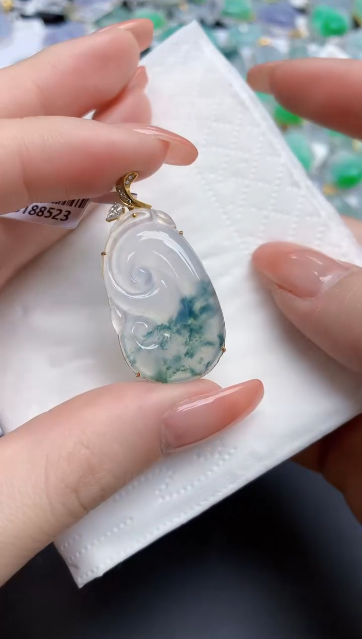 【闪购商品】翡翠颈饰18K金镶嵌天然缅甸翡翠A货