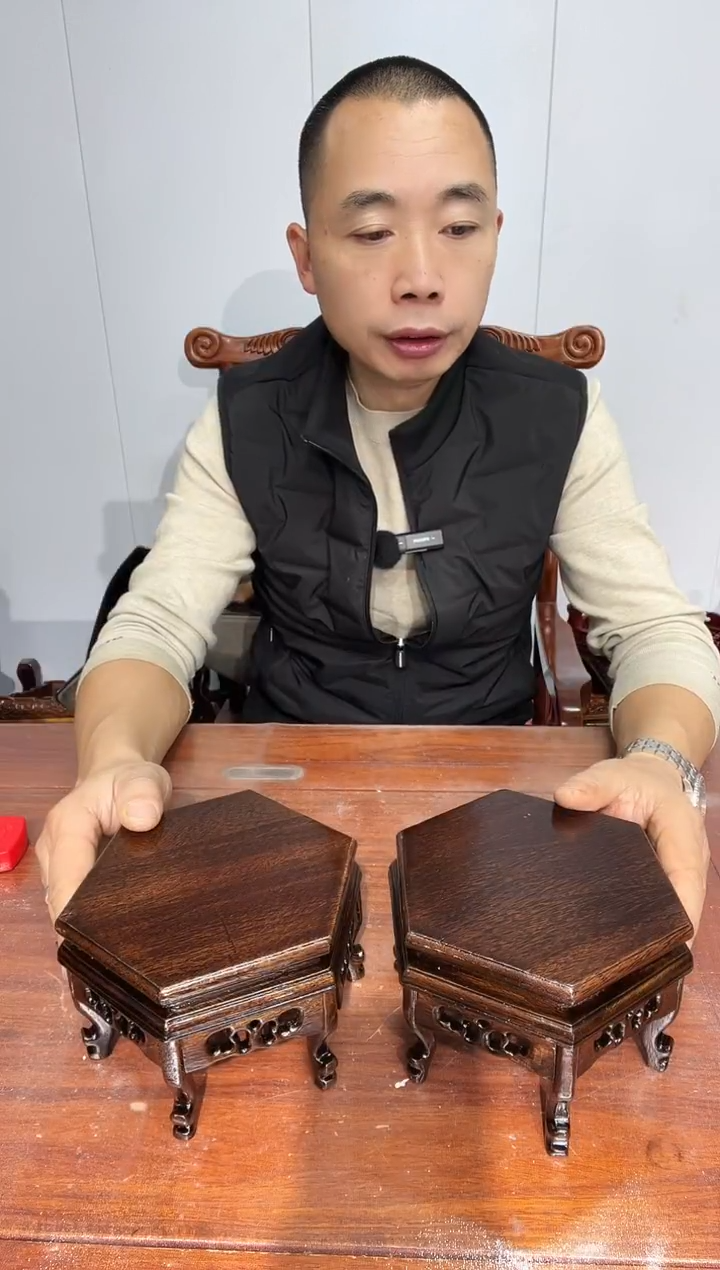 木六角方台14*16*10两个