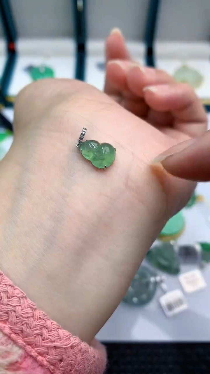 【闪购商品】翡翠颈饰18K金镶嵌            8