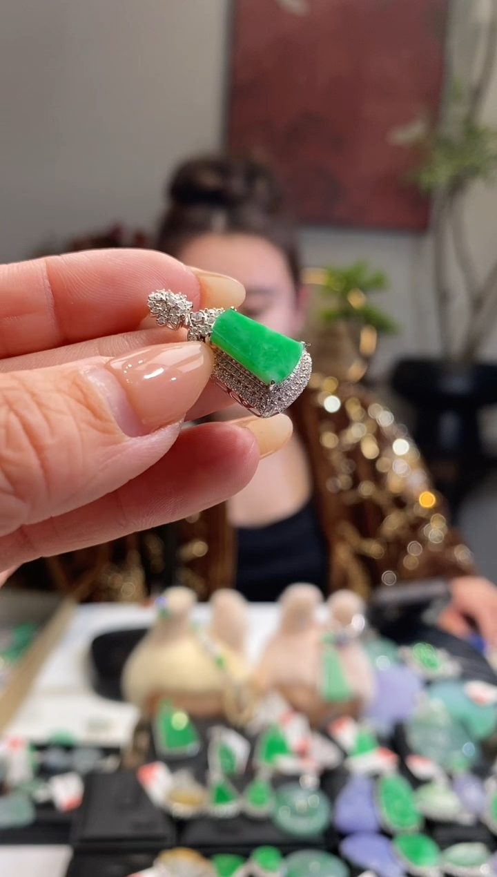 吊坠(不含链)18K金镶嵌翡翠无事牌