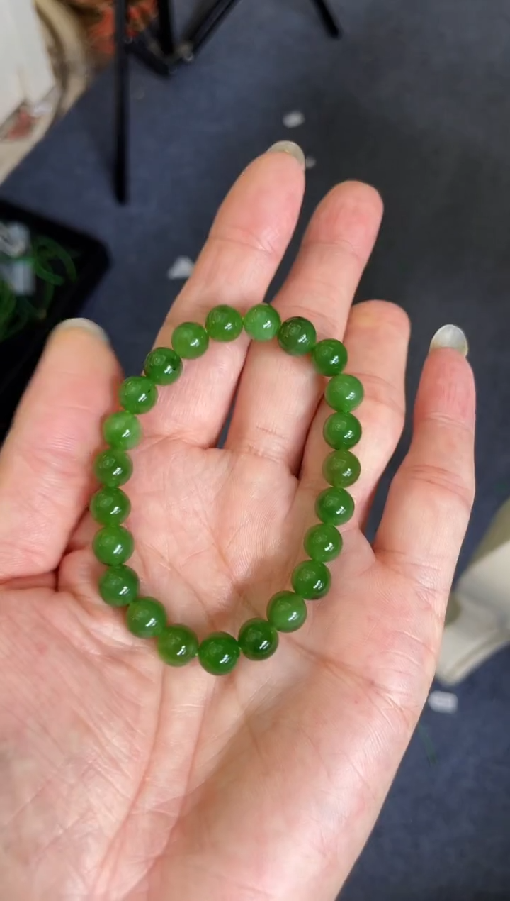 未镶嵌手串和田玉（碧玉）卡8针尖黑碧玉手串（多样性发一）