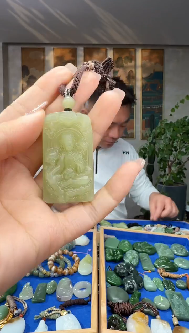 颈饰未镶嵌和田玉拍一发一