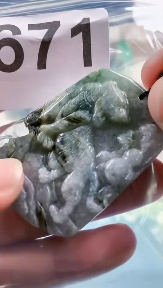 【闪购商品】翡翠颈饰未镶嵌天然翡翠吊坠挂件