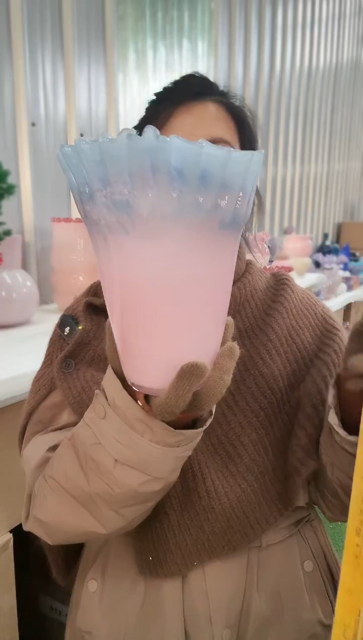 228直播玻璃花瓶