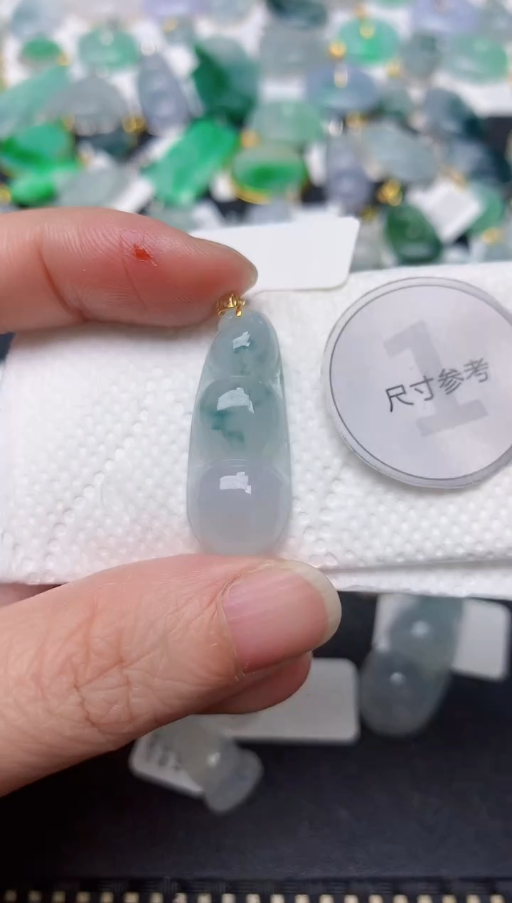 颈饰18K金镶嵌翡翠天然缅甸A货翡翠