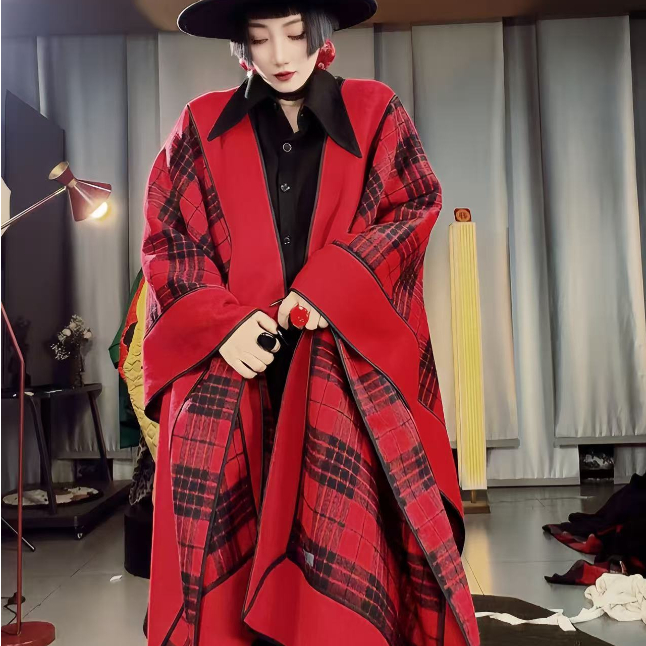 秋冬季小众设计个性长披肩大衣女慵懒风时尚宽松百搭不对称厚外套