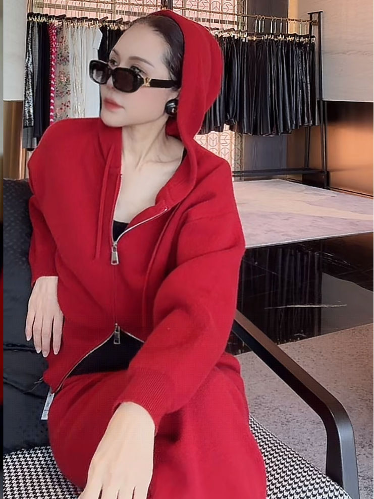 ▲VG·ORIGINAL 羊绒羊毛带帽时尚套装