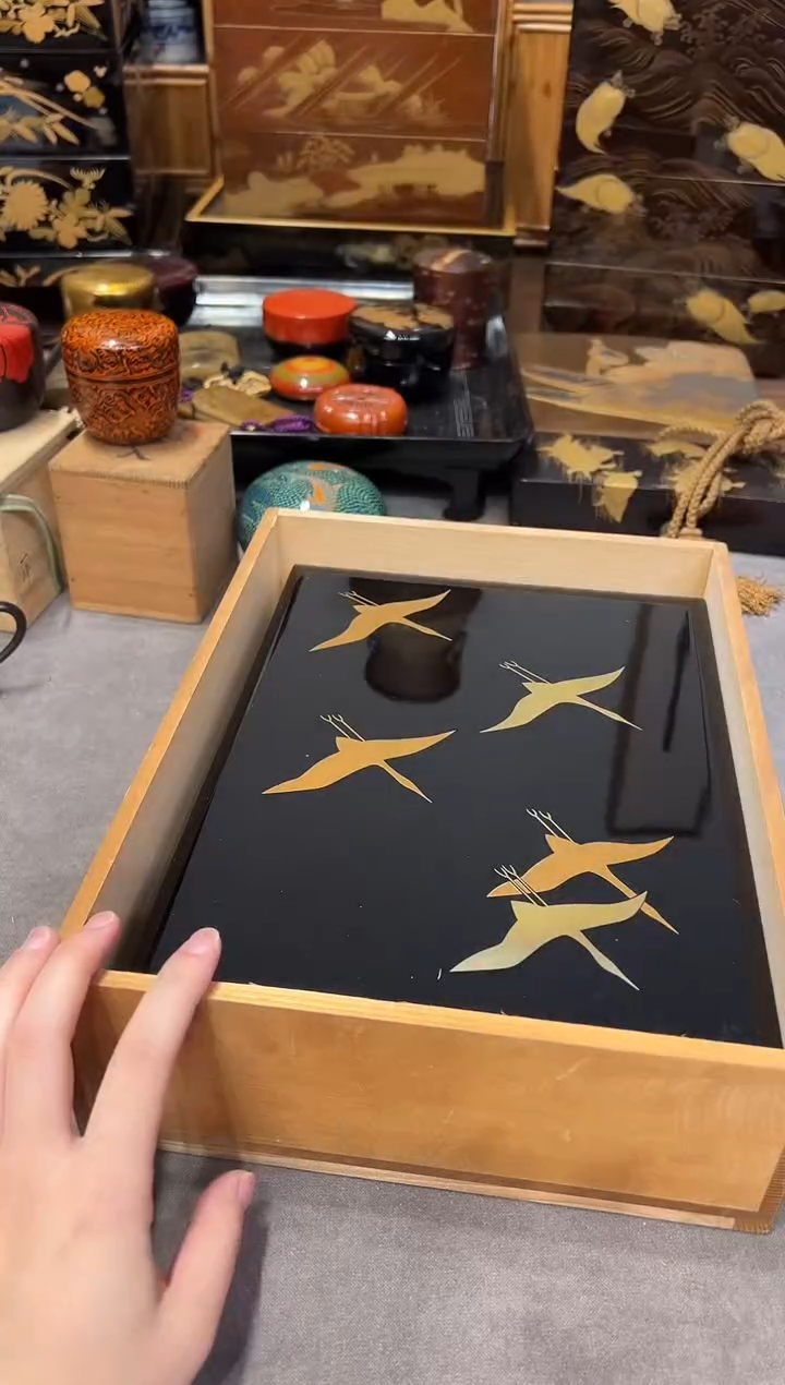 平安象彦 金莳绘 文盒