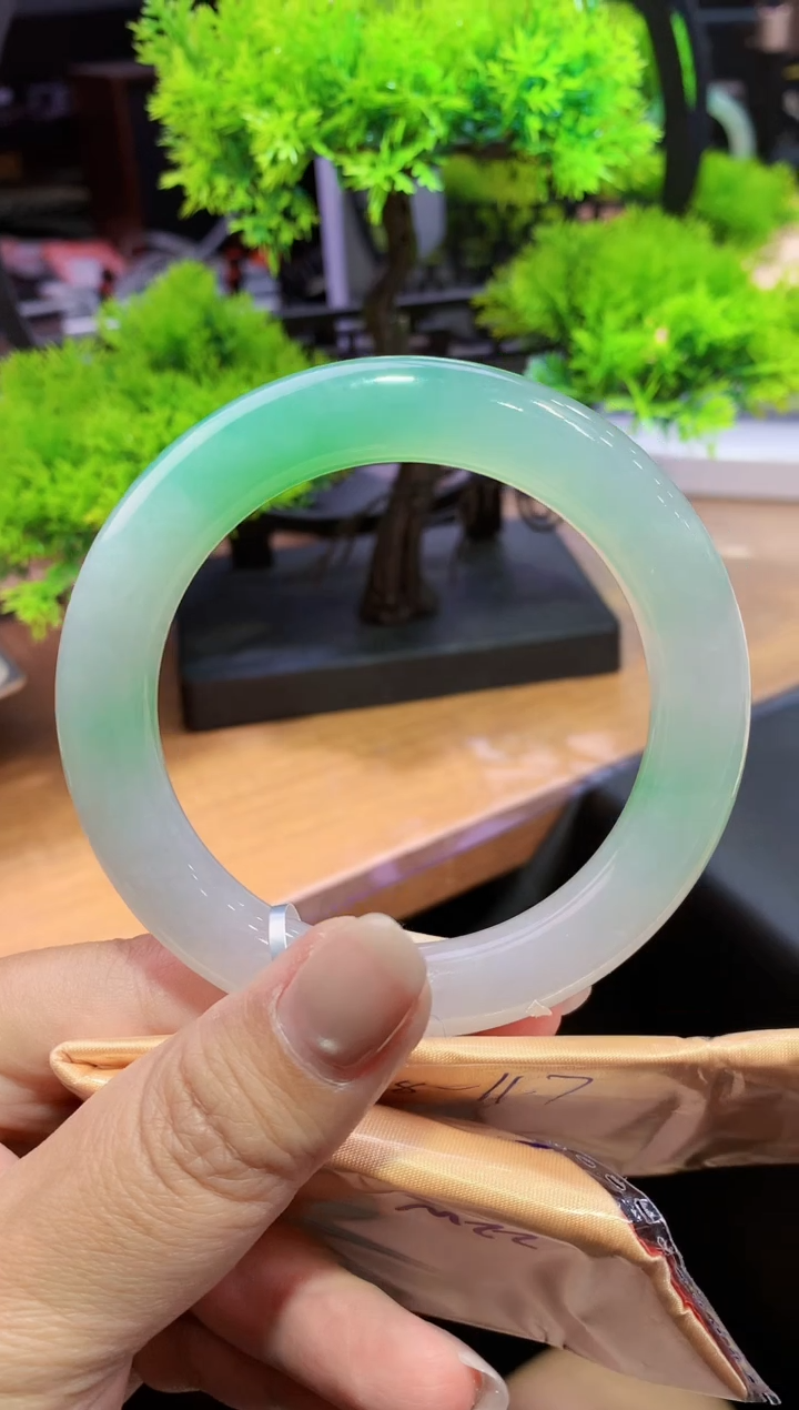 未镶嵌手镯翡翠K83天然A货缅甸翡翠60总价22万定金2万