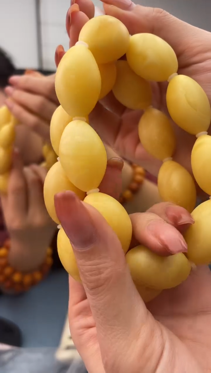 【闪购商品】蜜蜡珠宝奇石未镶嵌假一罚十，多样性发其一043.17