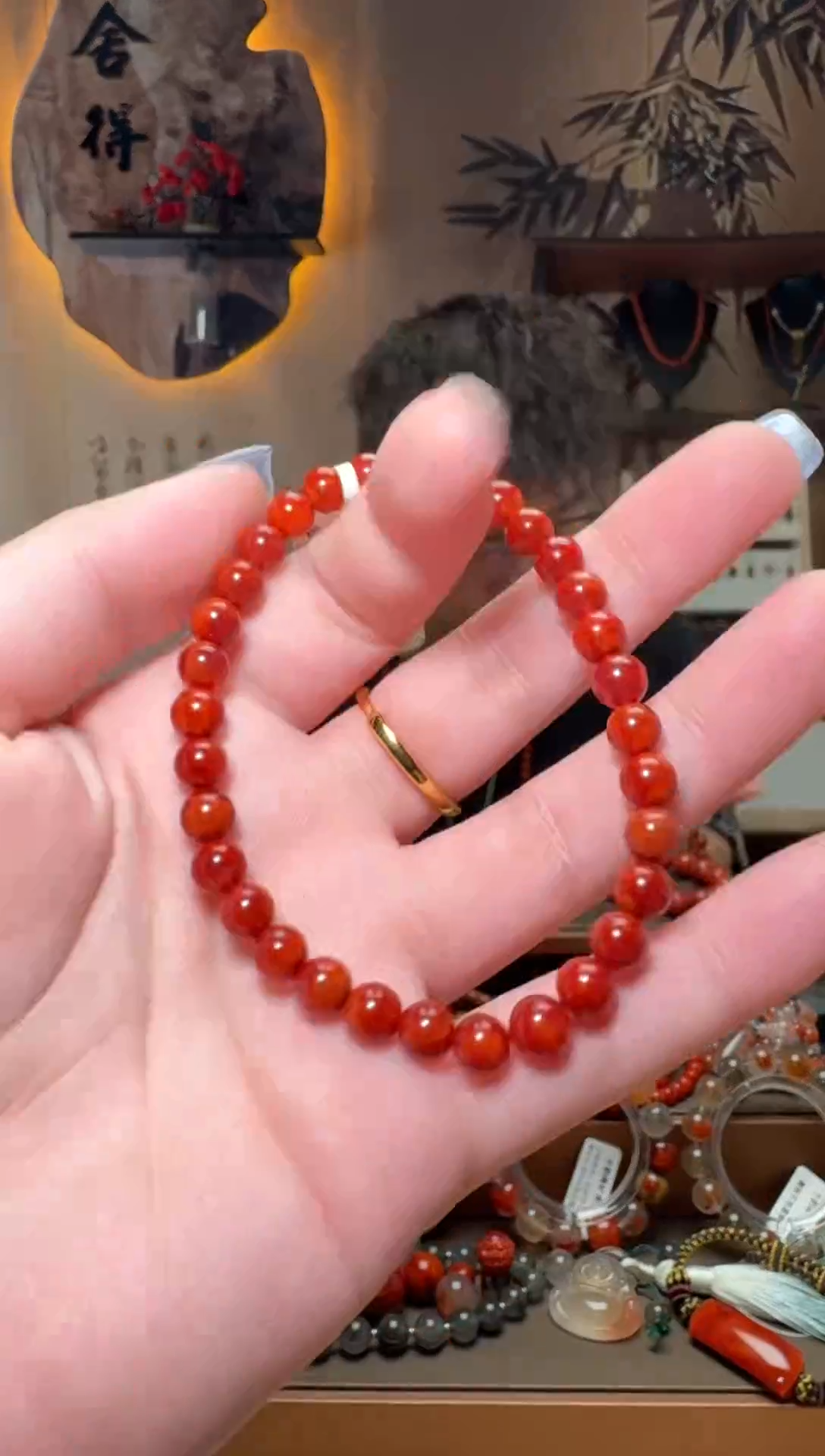 未镶嵌原矿无优化无注胶手串南红玛瑙一条约6mm 多样性发货   