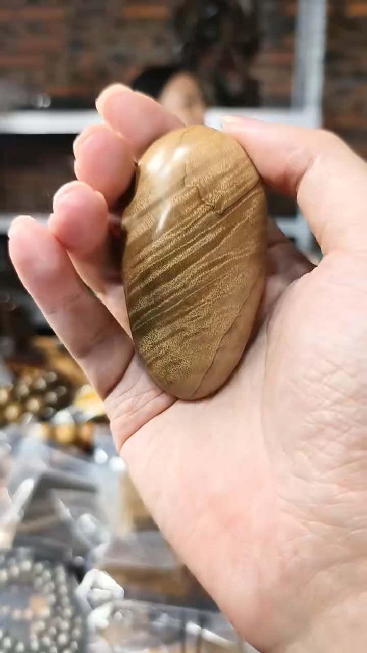 【闪购商品】金丝楠无事牌手把件