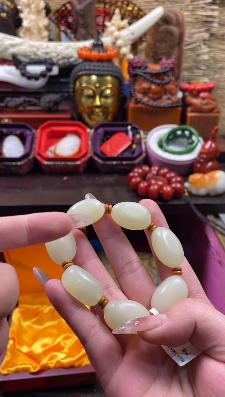 【闪购商品】和田玉把件未镶嵌籽川