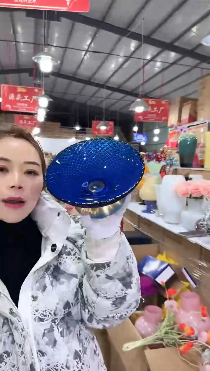 【闪购商品】无铅玻璃悠悠G-花器-77早不挑