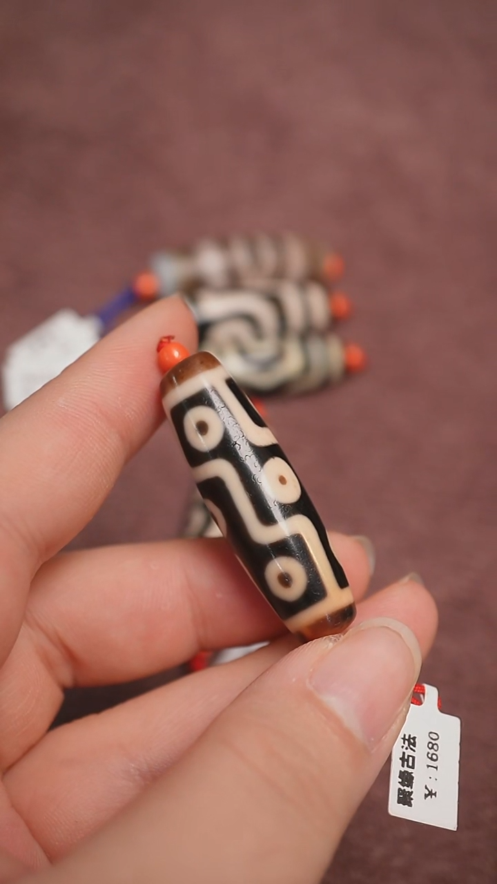 未镶嵌颈饰玛瑙/玉髓蚀花玛瑙珠定制编绳