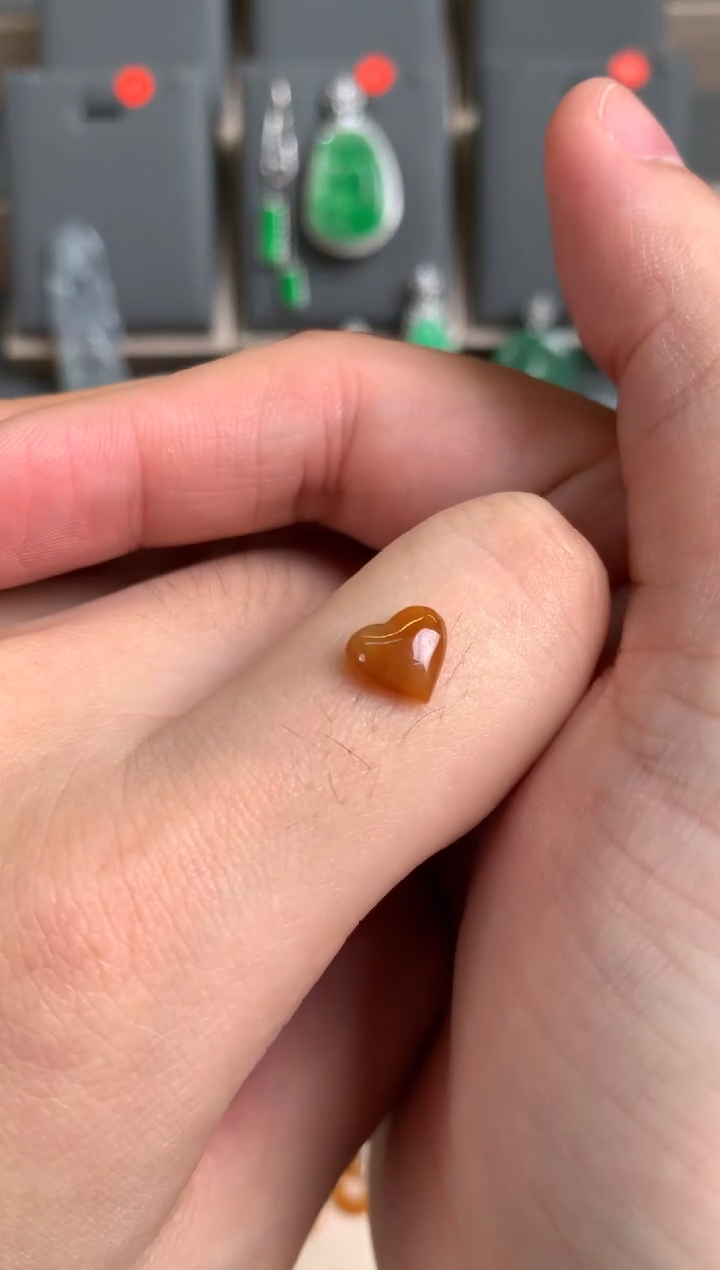 未镶嵌定制翡翠裸玉