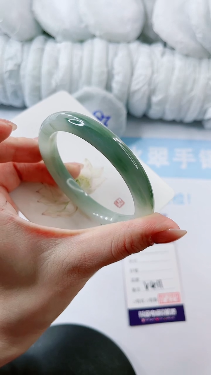 【闪购商品】石英质玉手镯未镶嵌多样性发货V411